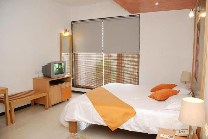 Treebo Edha Suites Koramangala Bangalore Exterior photo